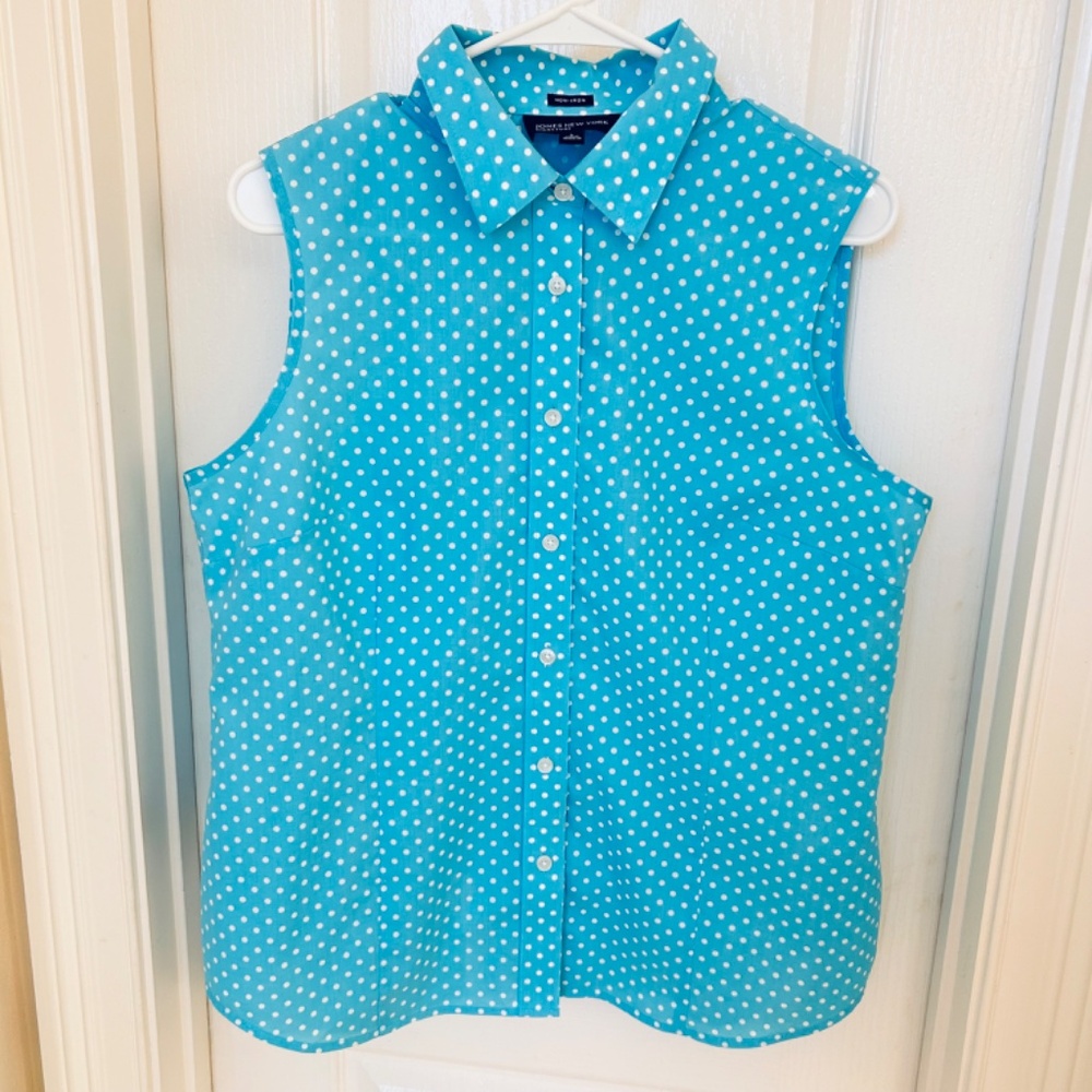 Jones New York Sleeveless Blue/White Polka-Dot Non-Iron Blouse, Size L